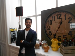 Manish Dayal Les recettes du bonheur Deauville