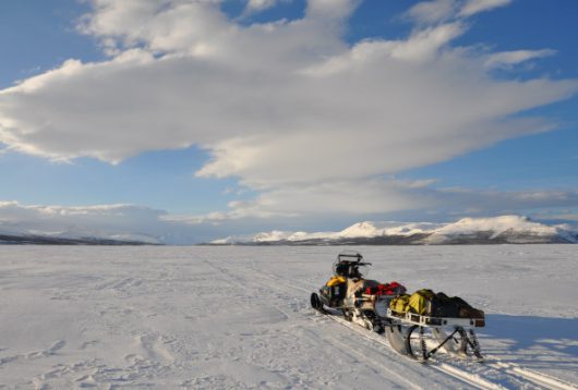 raid-motoneige-laponie-Lac-de-Kilpissjarvi-Planet-Ride1