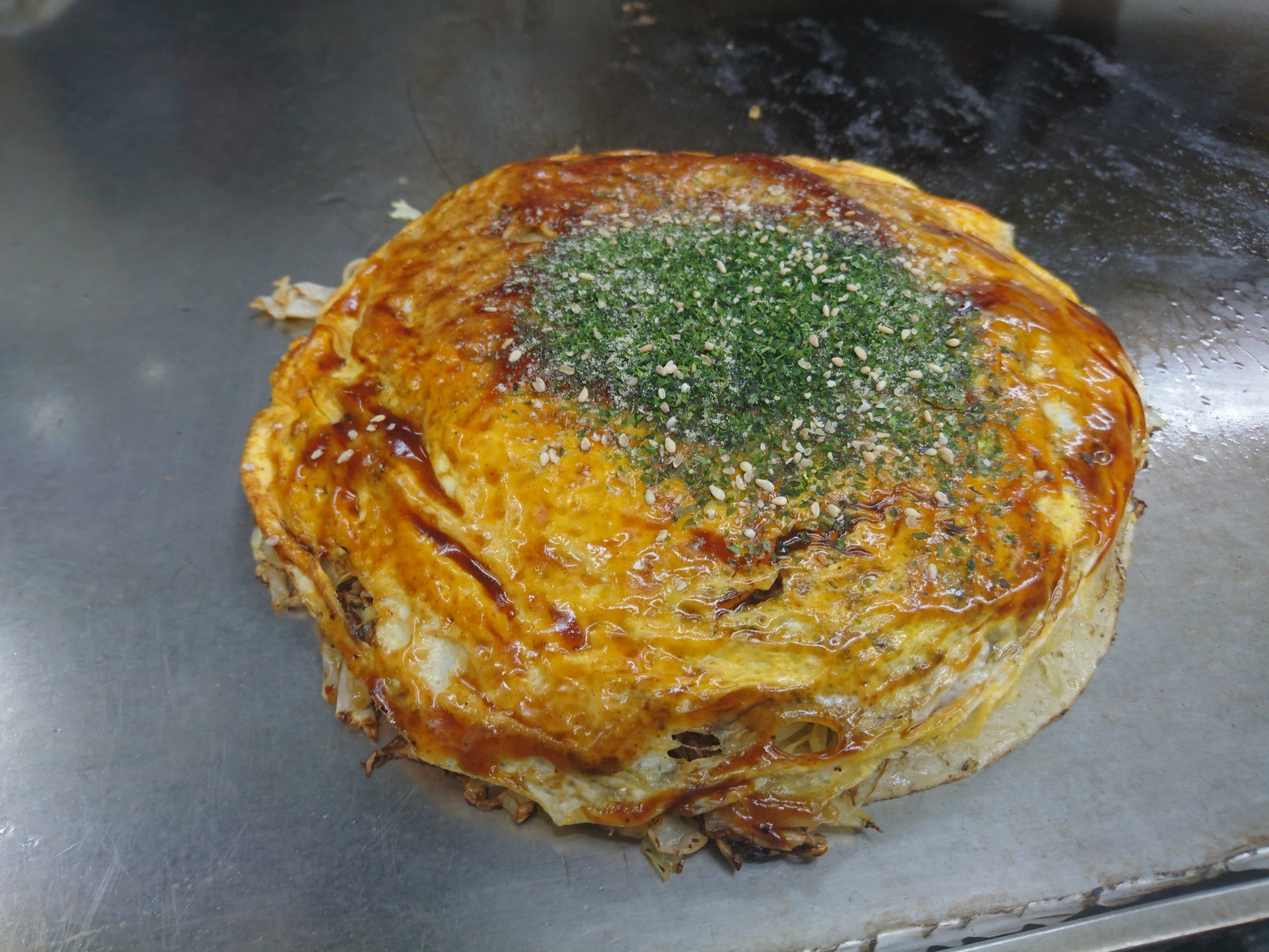 okonomiyaki noodles hiroshima japon